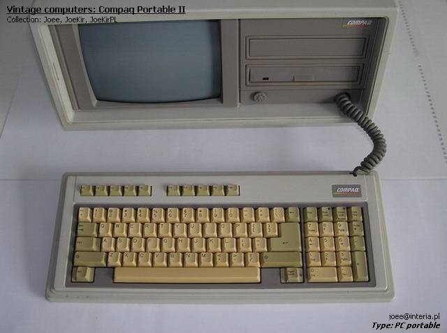 Compaq Portable II - 17.jpg